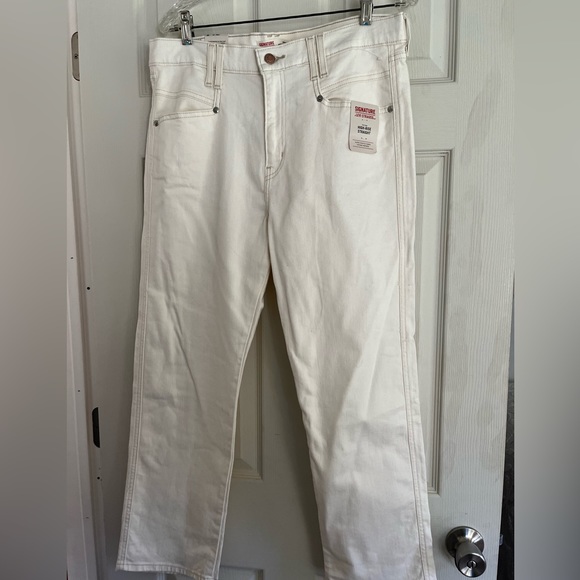 Size 12 Levi’s - Picture 2 of 2